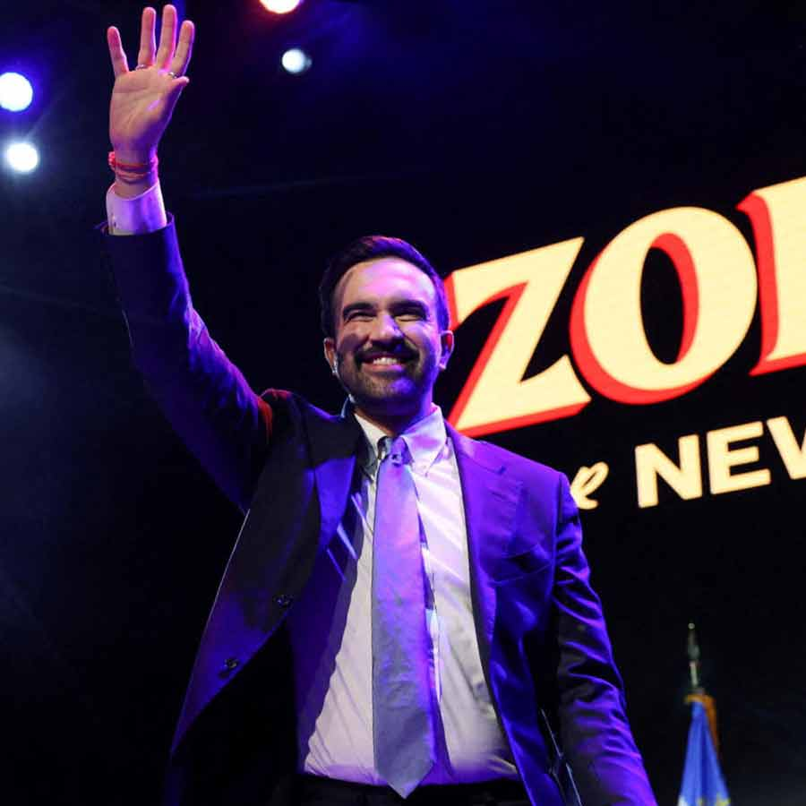 ট্রাম্পের প্রার্থীকে গোহারা হারিয়ে নেহরুর ১৫ অগস্টের বক্তৃতা মামদানির মুখে!